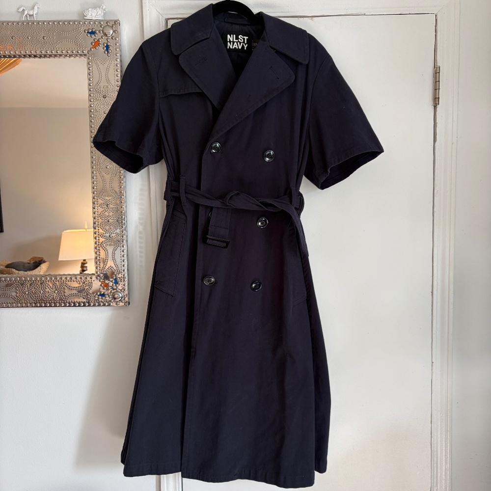 NLST short sleeve trench in navy size small